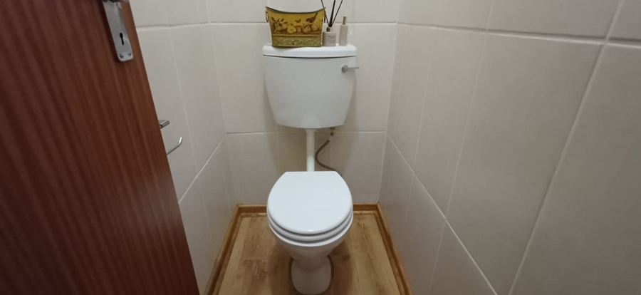 3 Bedroom Property for Sale in Hospitaalheuwel Free State